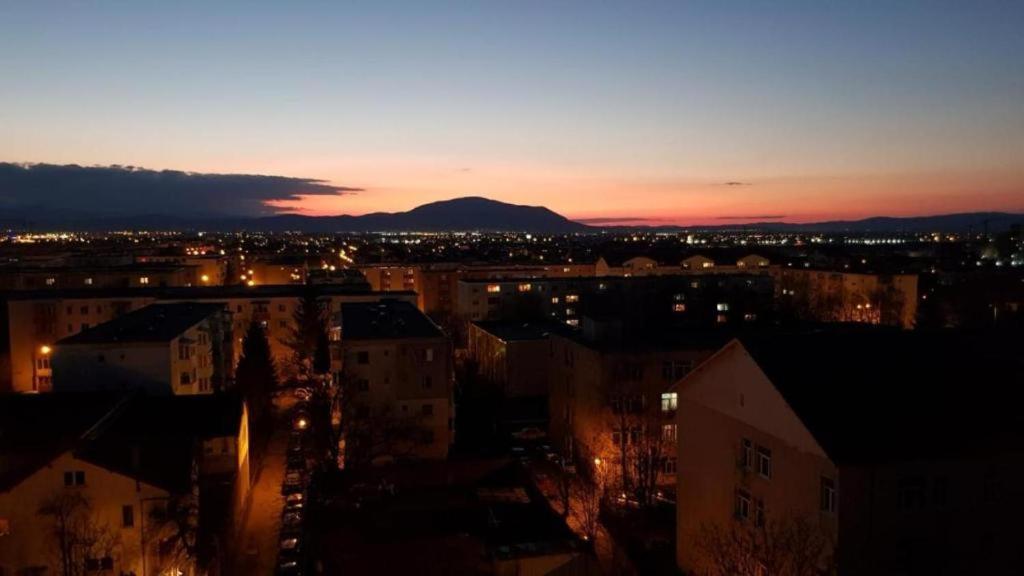 Coresi, 2 Camere, Sleeps 6 Large Private Garden Apartment Pets Welcome Brașov Exterior foto