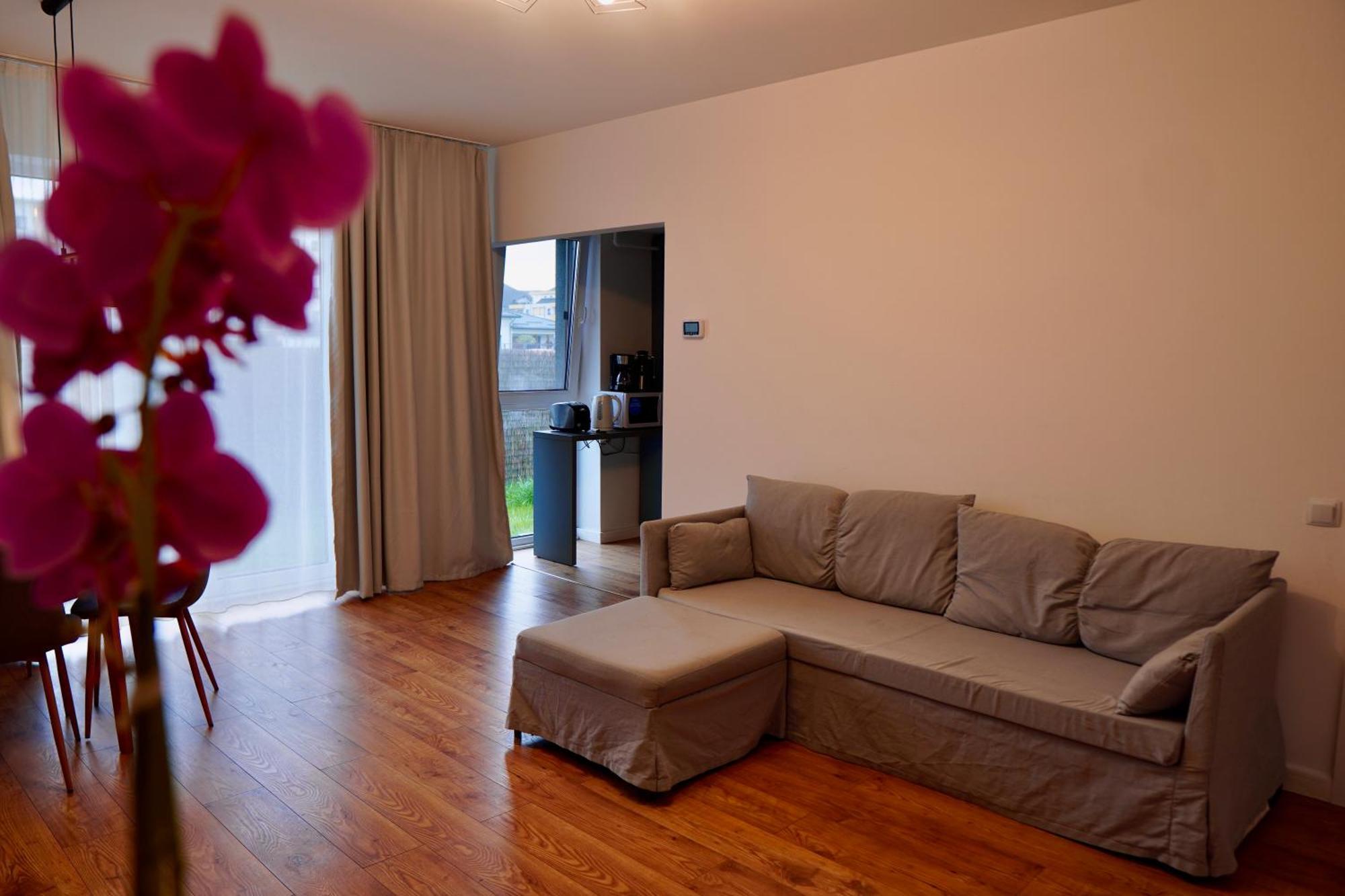 Coresi, 2 Camere, Sleeps 6 Large Private Garden Apartment Pets Welcome Brașov Exterior foto